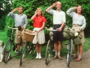 The Comic Strip cast