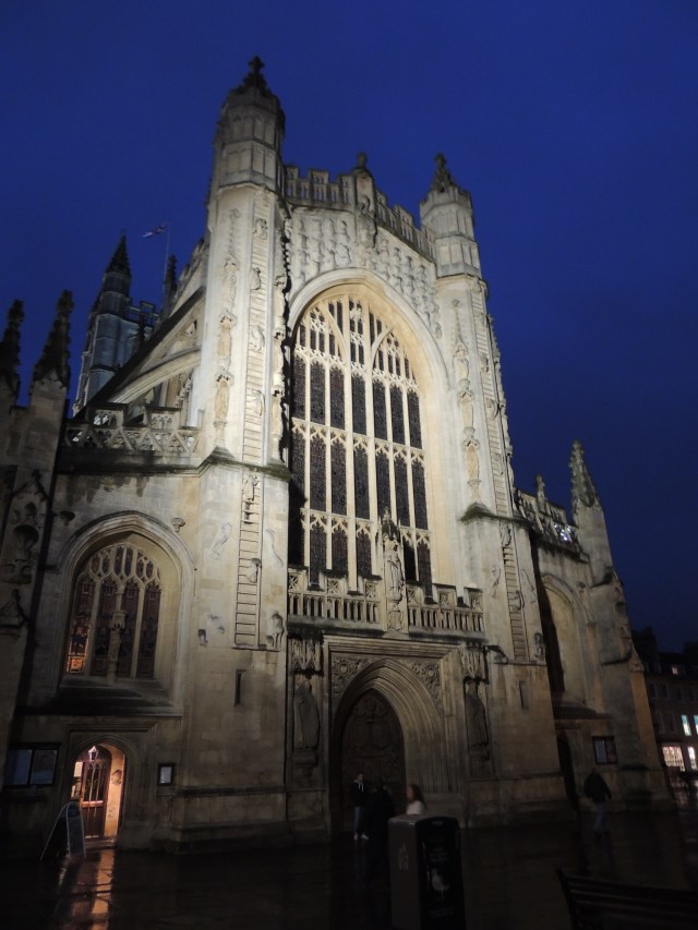 Bath Abbey at night