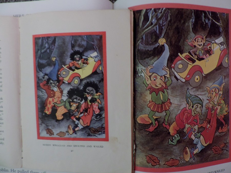 here comes noddy again