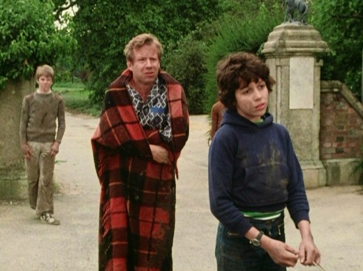 Famous five 70s uncle quentin smuggler's top